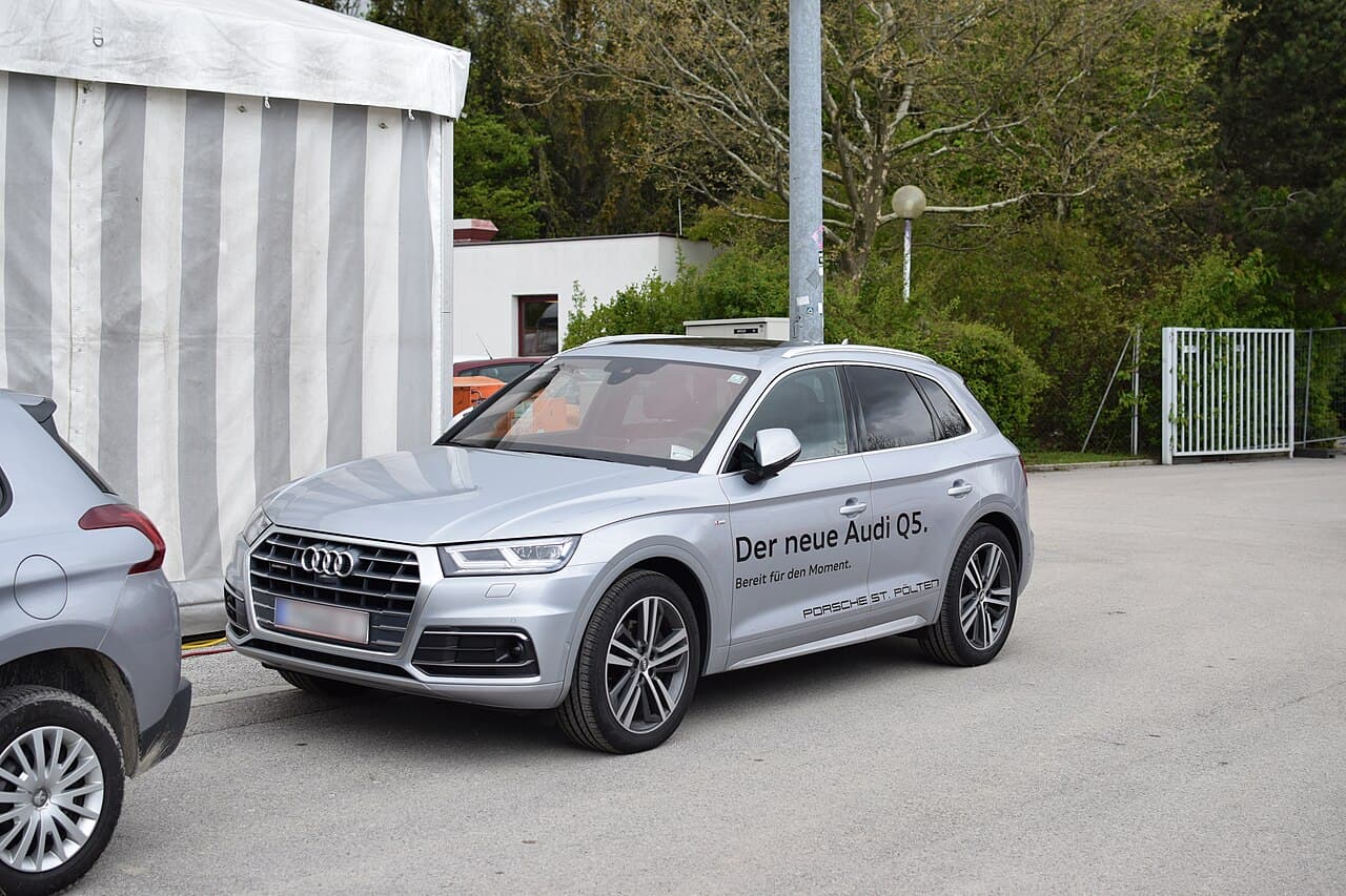 Audi Q5 SUV — exterior reference