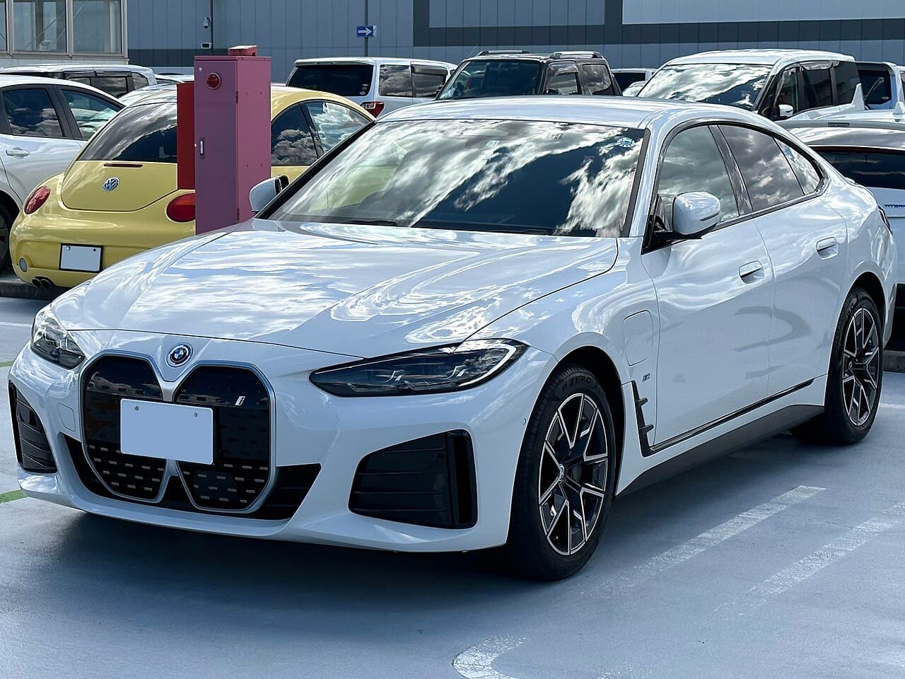 BMW i4 Gran Coupé — exterior reference