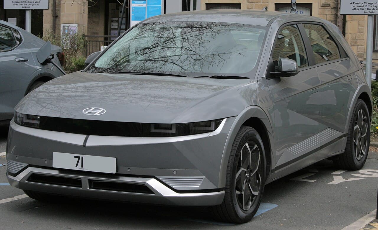 Hyundai Ioniq 5 Crossover — exterior reference