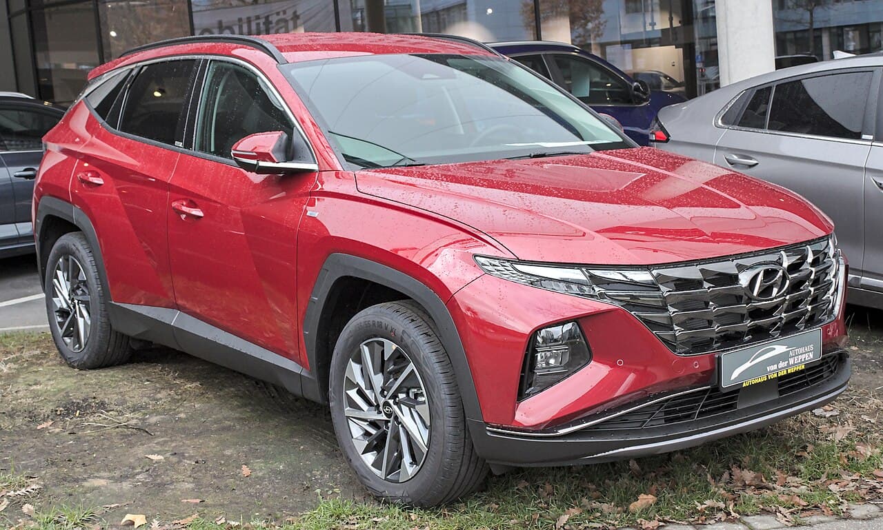 Hyundai Tucson SUV — exterior reference