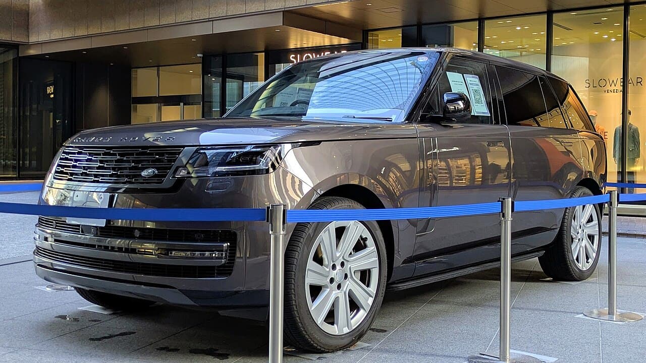 Land Rover Range Rover SUV — exterior reference