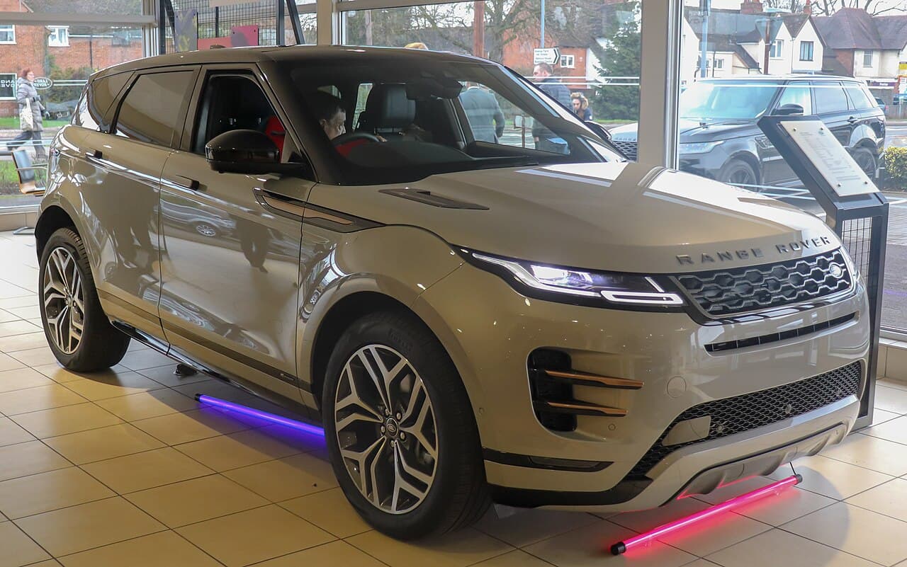 Land Rover Range Rover Evoque SUV — exterior reference