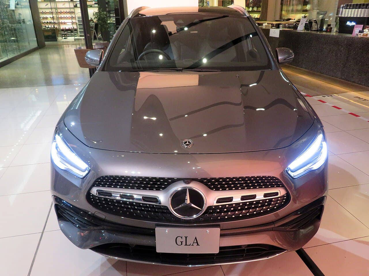 Mercedes-Benz GLA SUV — exterior reference