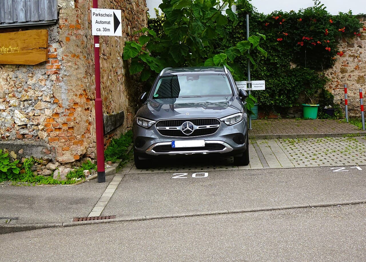 Mercedes-Benz GLC SUV — exterior reference