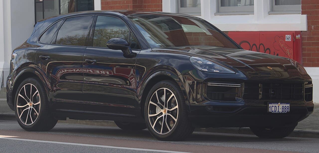 Porsche Cayenne SUV — exterior reference