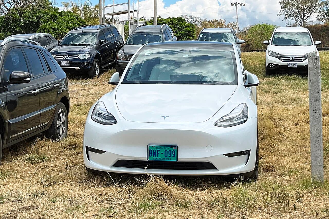 Tesla Model Y SUV — exterior reference